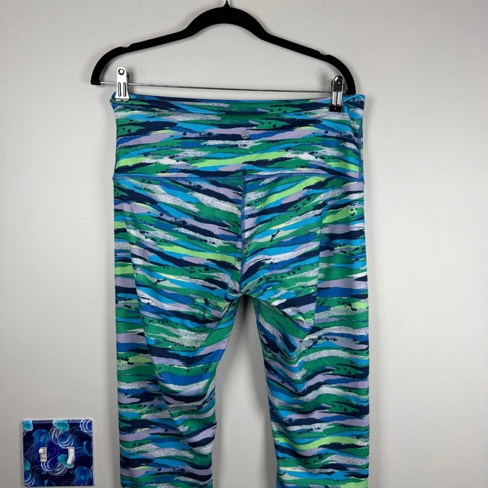 Lululemon Wunder Under Green Blue Crop In Seven Wonders Multi Leggings Size 12